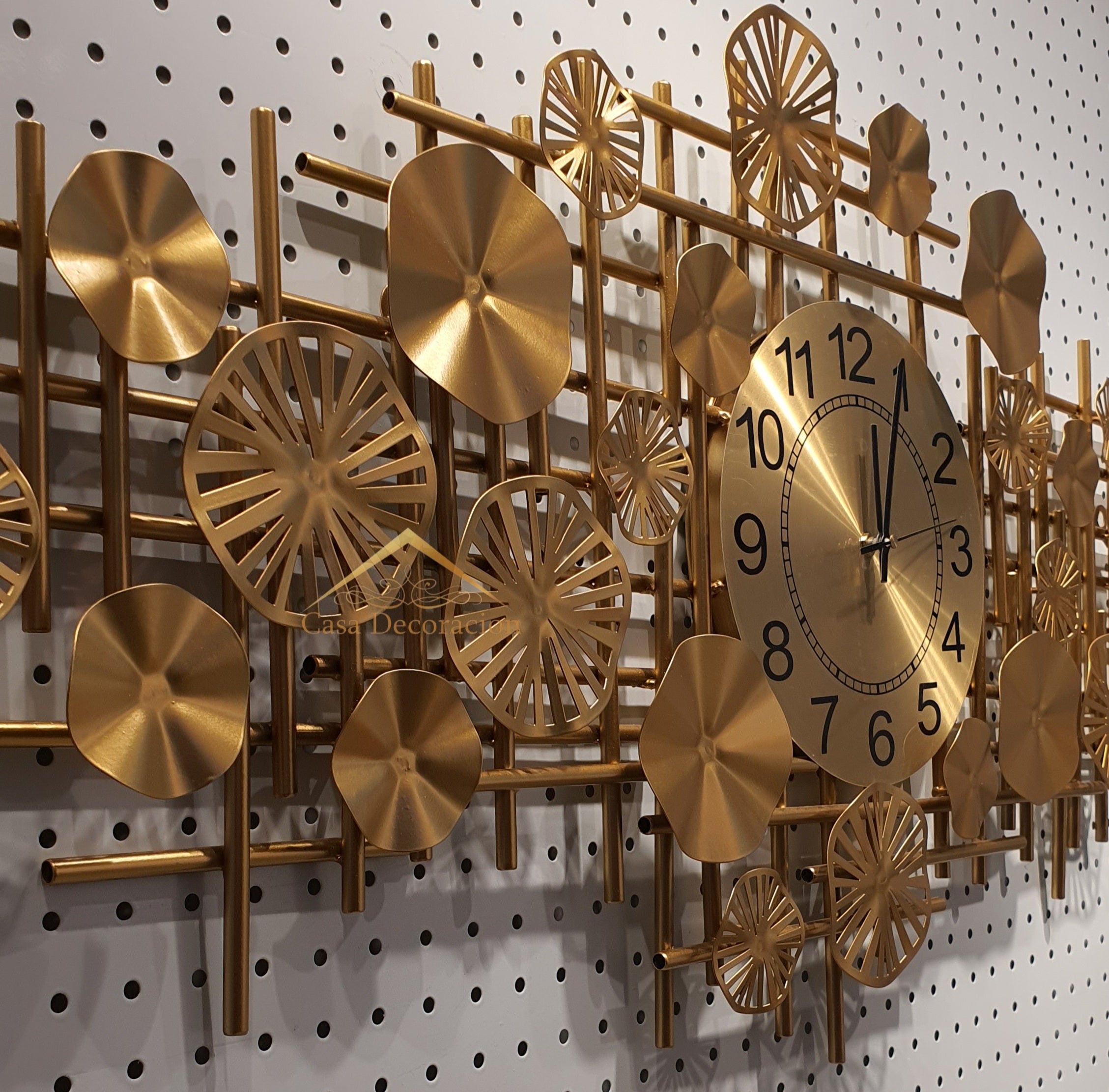 Luxury Gold Metal Wall Clock