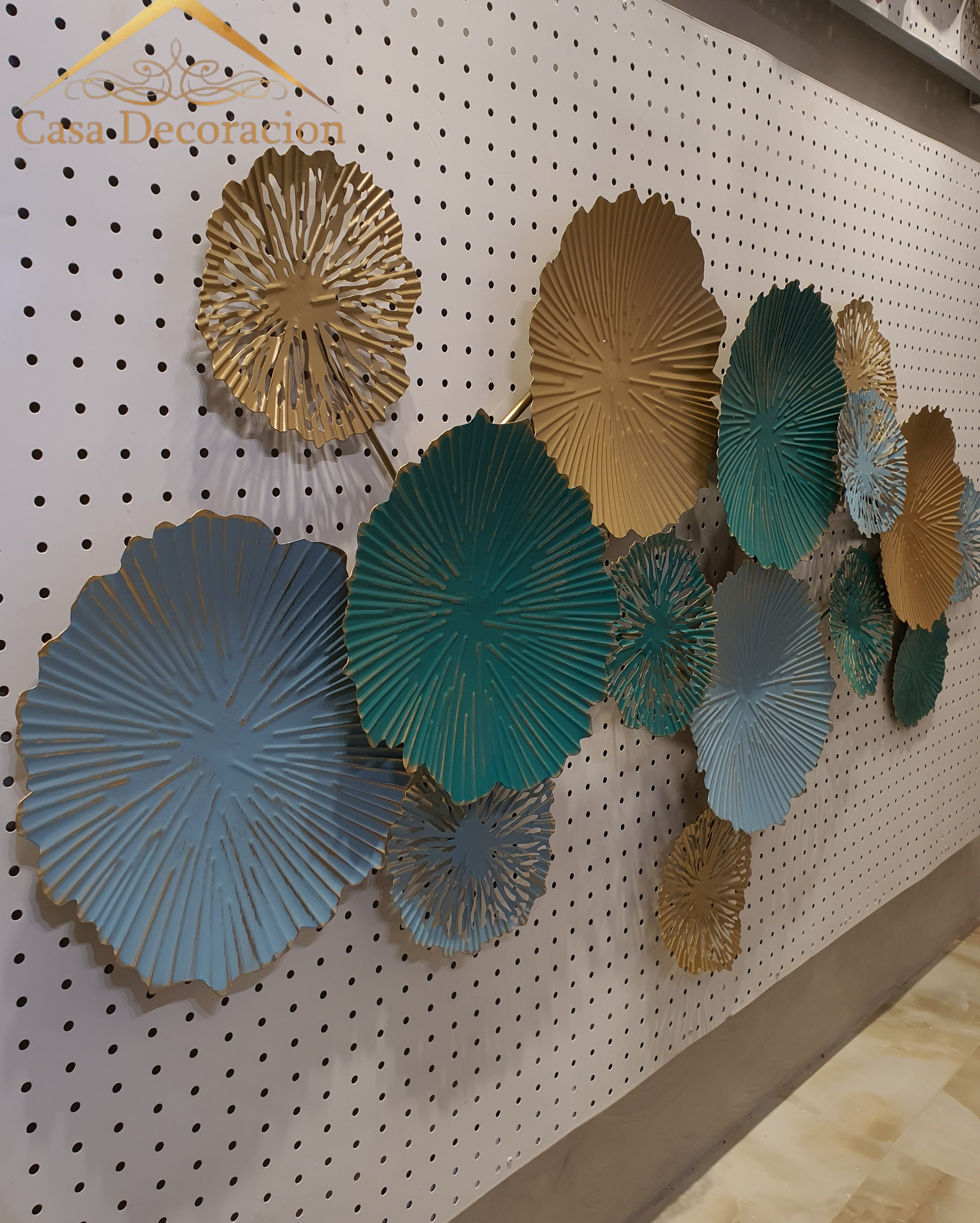 Green and Gold Flower Meta Wall Art