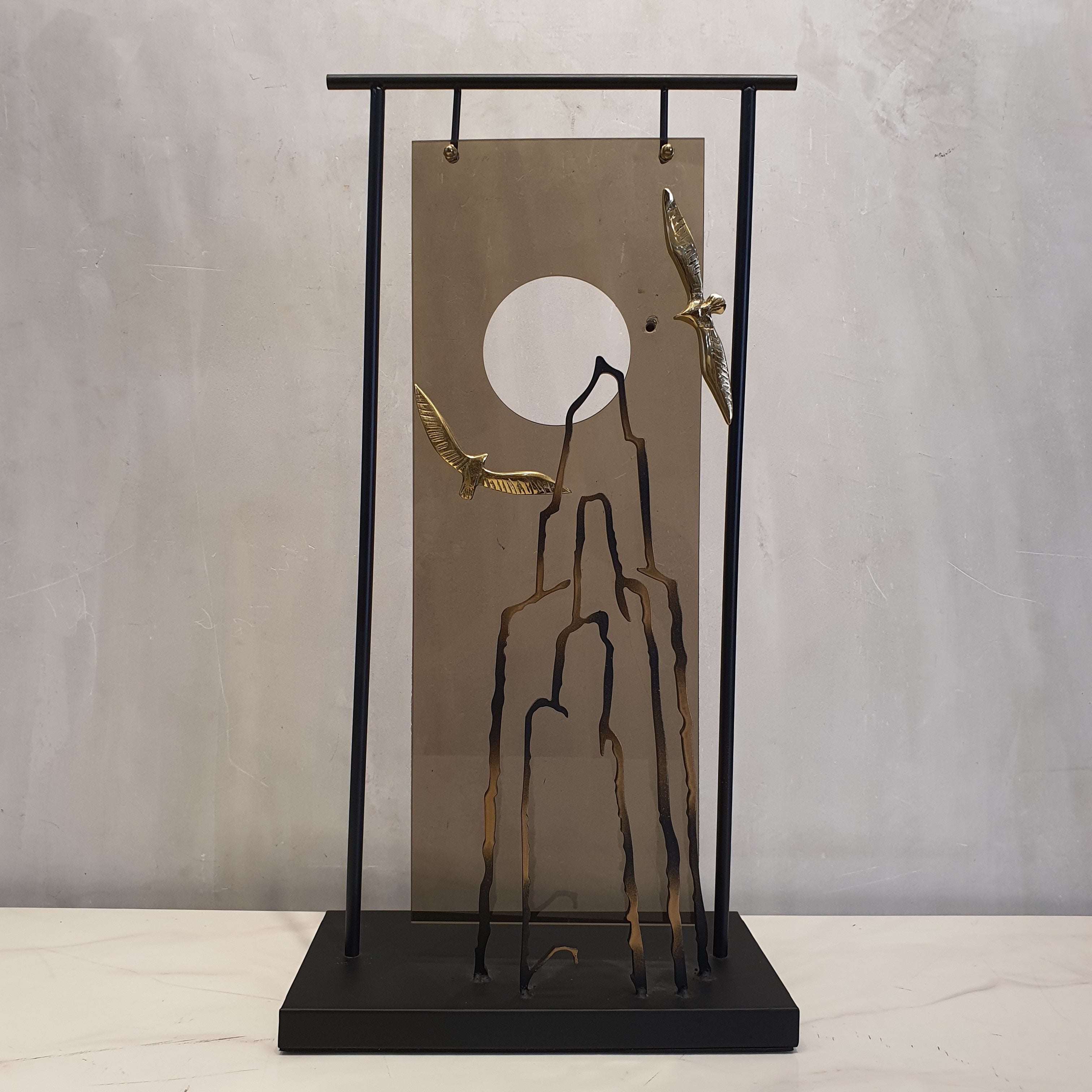 Dark Mountain Table Decor - 02