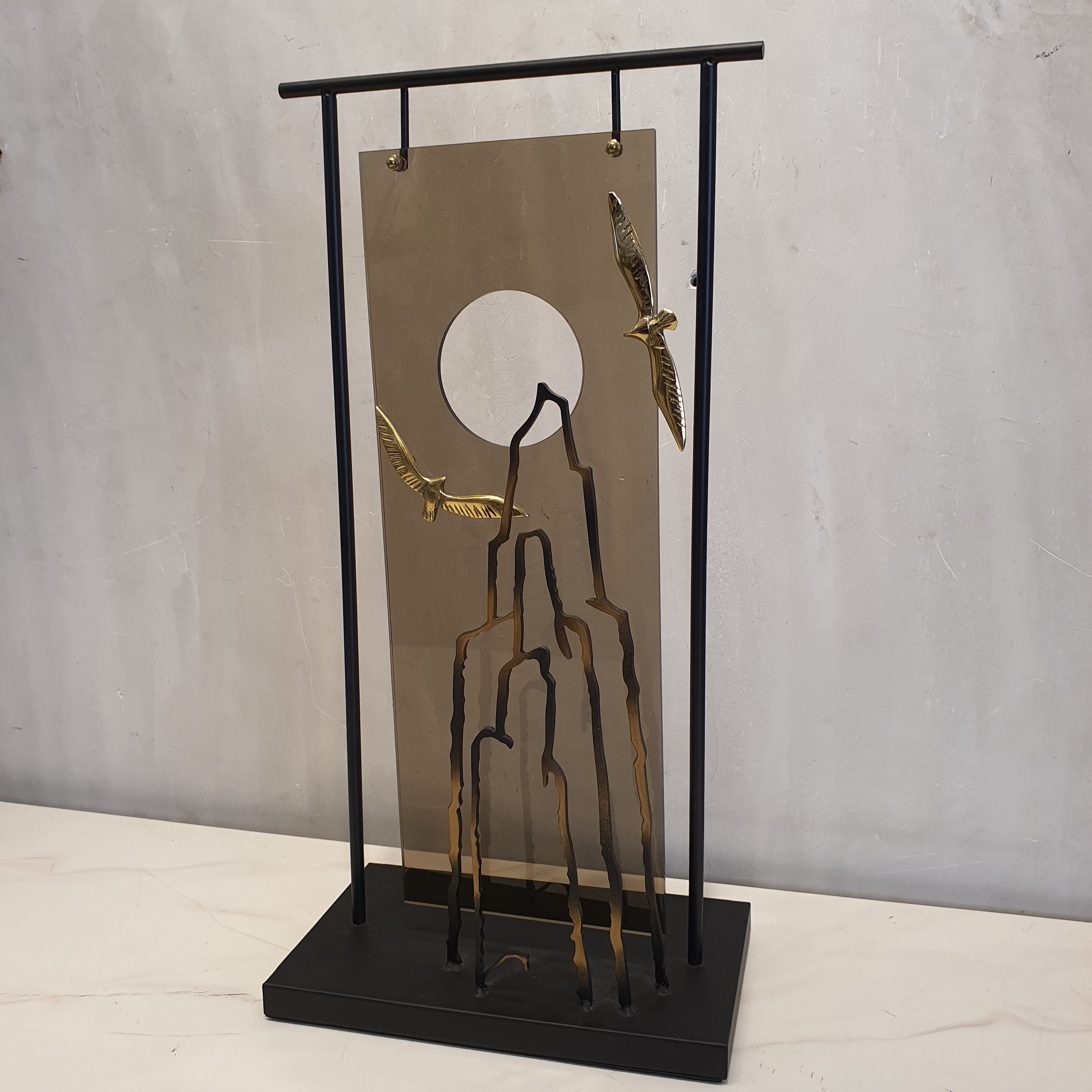 Dark Mountain Table Decor - 02